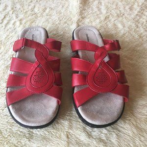 Sz 10 Med Red Croft and Barrow Slip on Sandals NEW